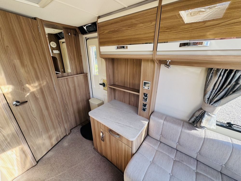 Swift  Challenger SE 480 