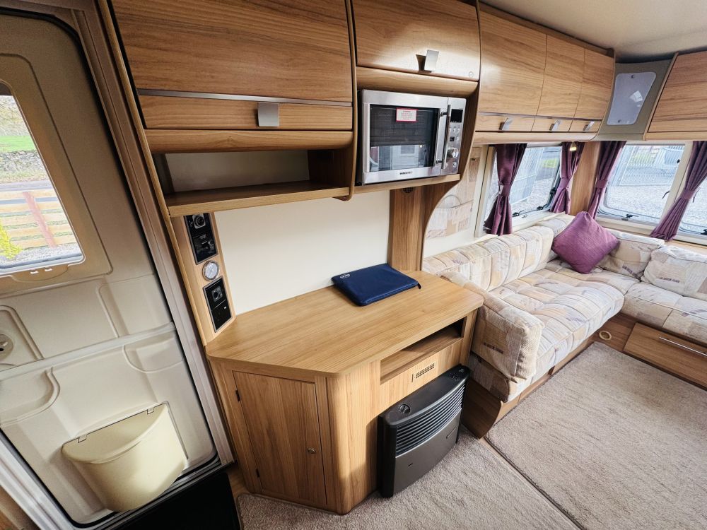 bailey Pegasus  Genoa 