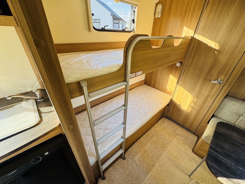 Bailey Pursuit  560/5 