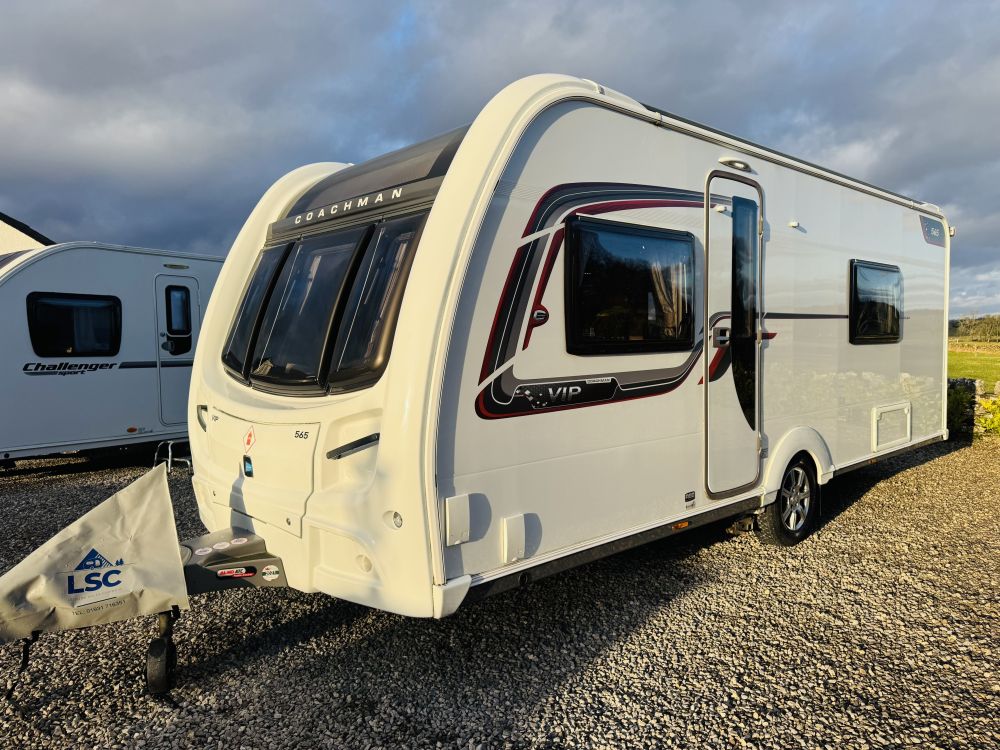Coachman vip 565  Fixed single beds 