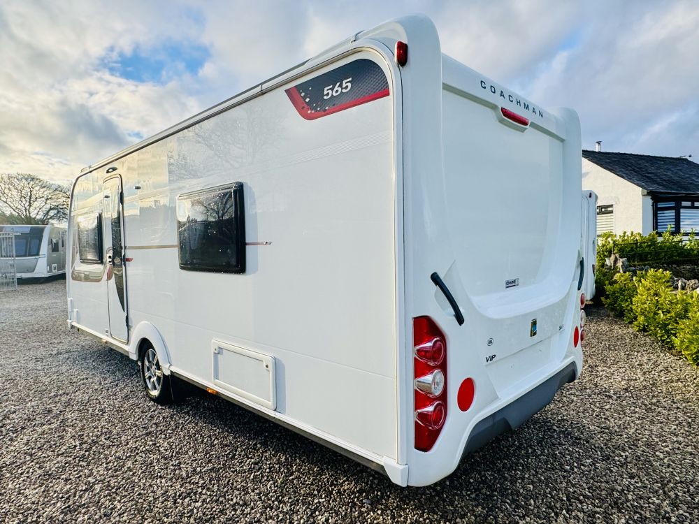 Coachman vip 565  Fixed single beds 