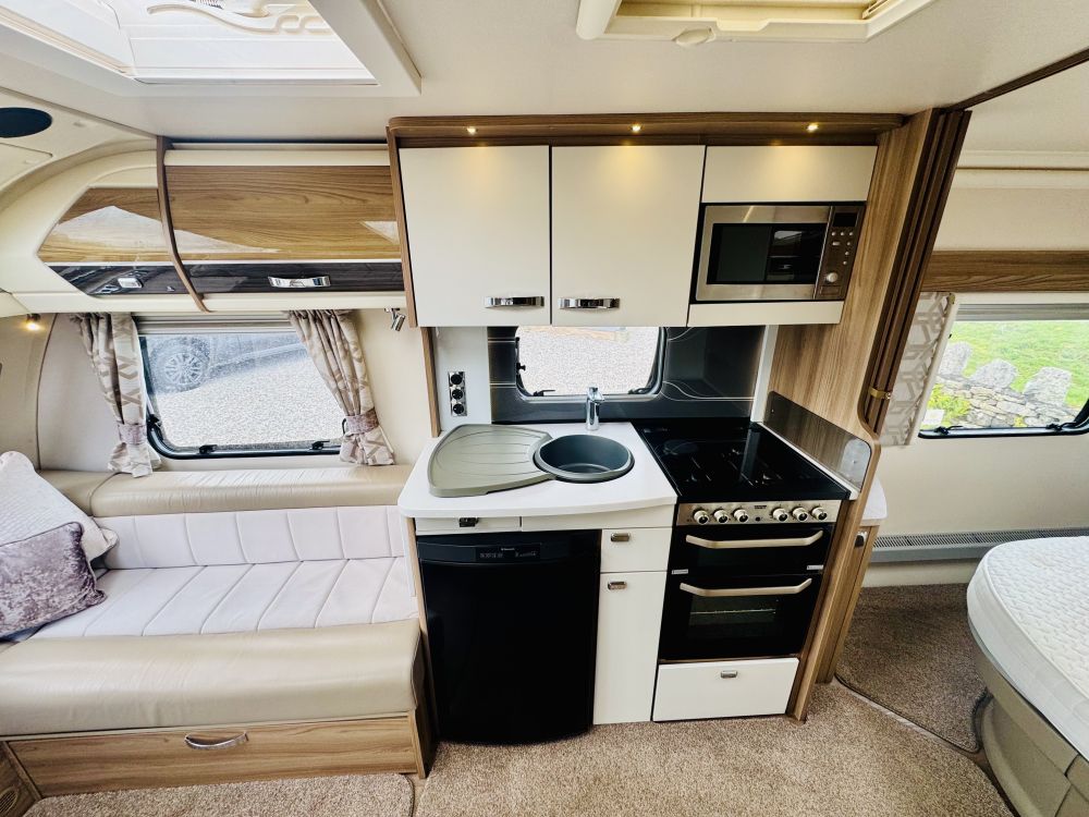 Swift Elegance  580