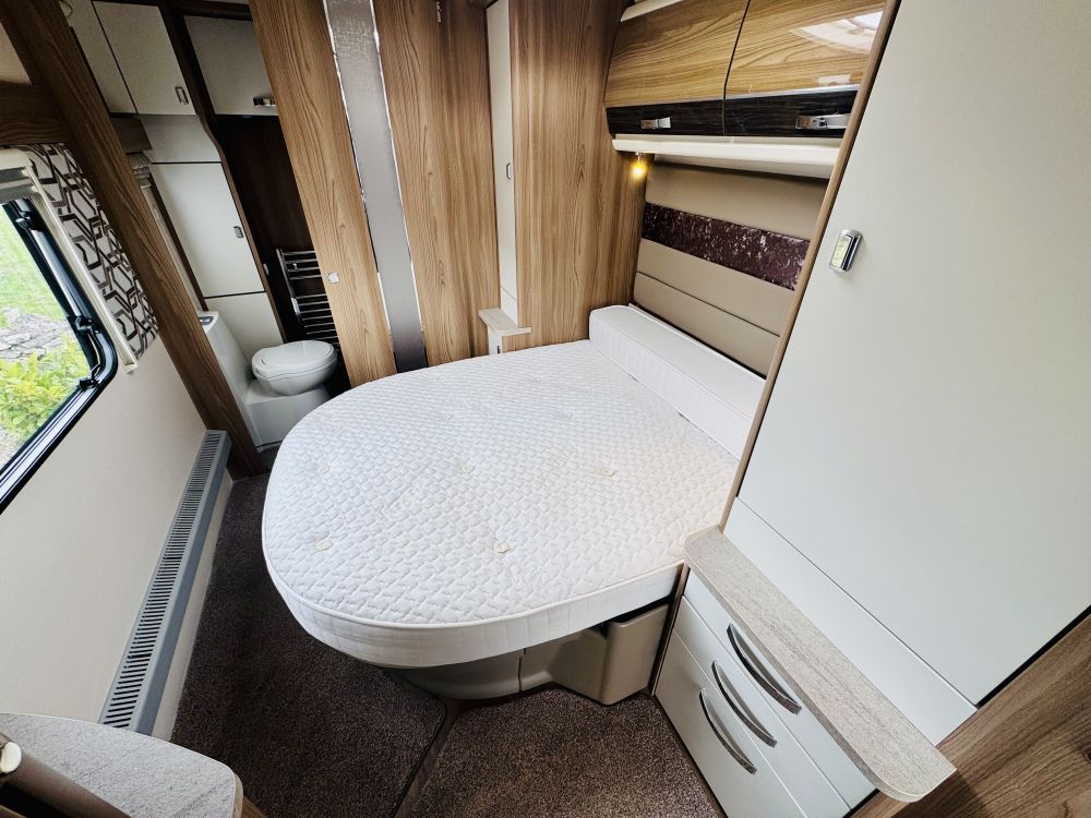 Swift Elegance  580
