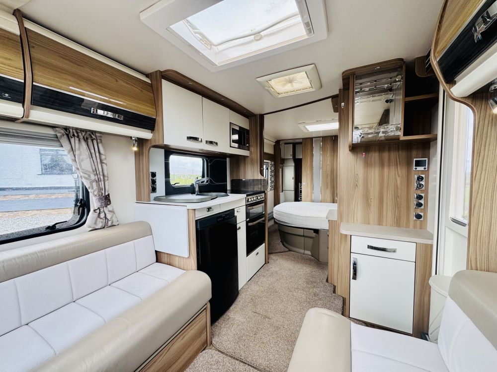 Swift Elegance  580