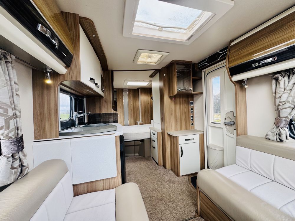 Swift Elegance  580